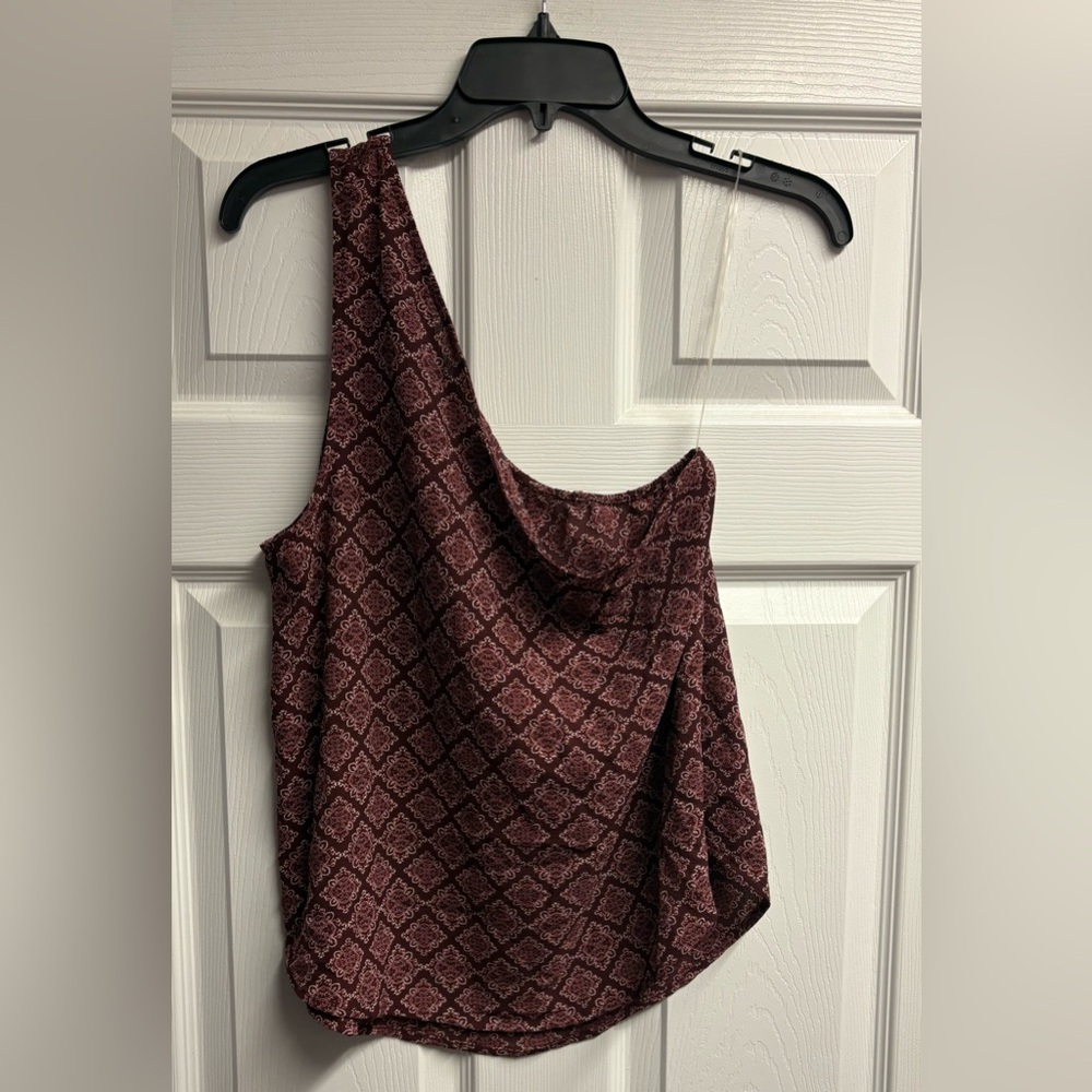 NWT Seven Sisters Geometric One Shoulder Too Size Small